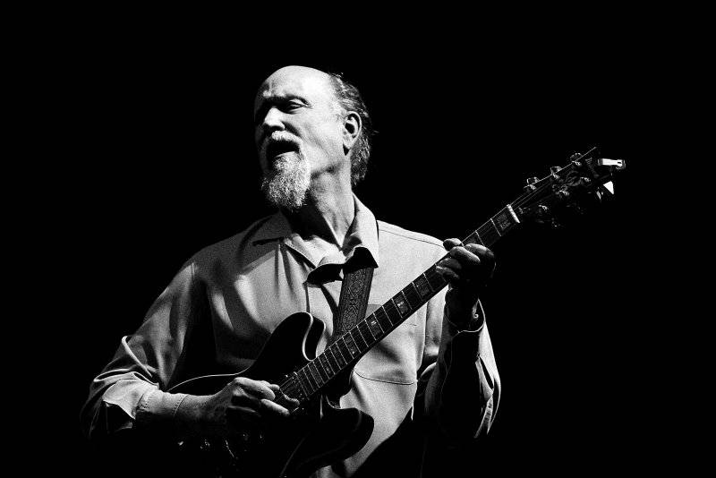 Držitel Grammy John Scofield potěšil jazzem brněnské Sono centrum