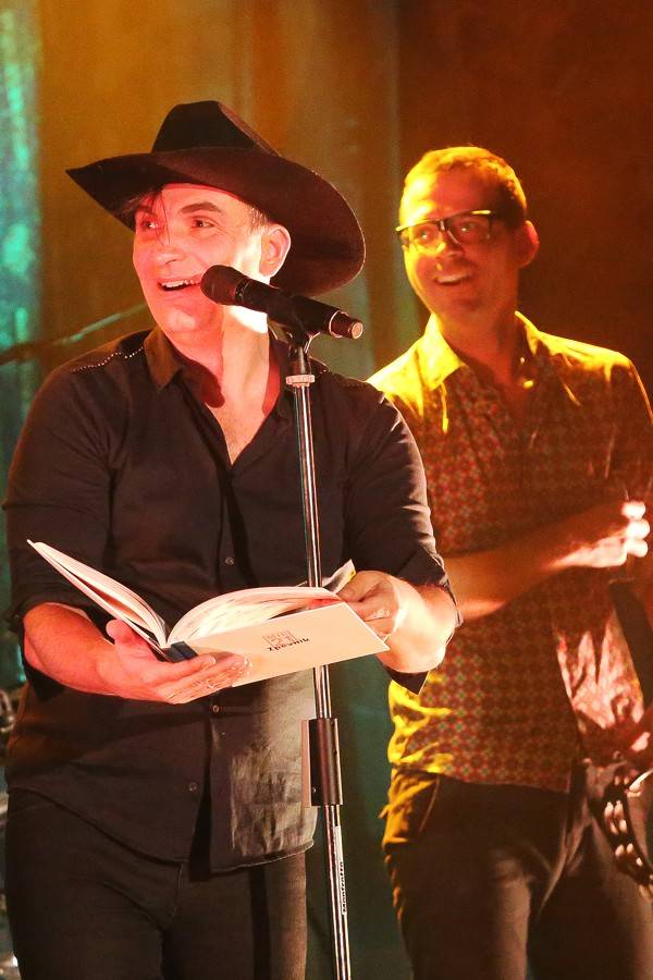 MIG 21 představili v Brně nový zpěvník, dámy sundavaly kalhotky