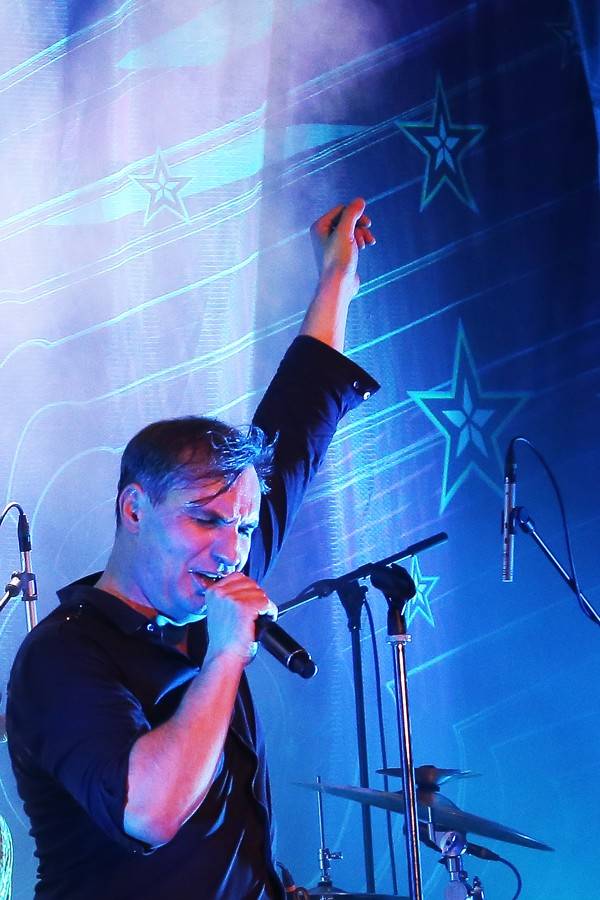 MIG 21 představili v Brně nový zpěvník, dámy sundavaly kalhotky