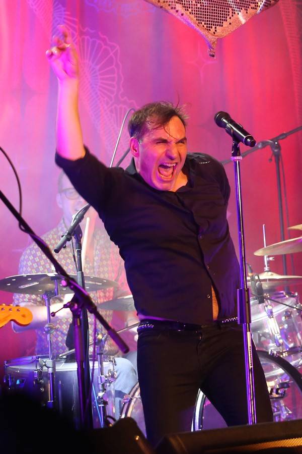 MIG 21 představili v Brně nový zpěvník, dámy sundavaly kalhotky