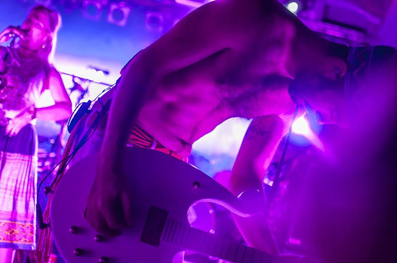  Crystal Fighters v Praze: Úžasná jízda v MeetFactory