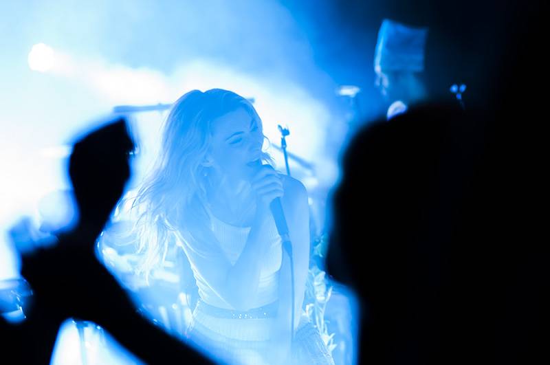  Crystal Fighters v Praze: Úžasná jízda v MeetFactory