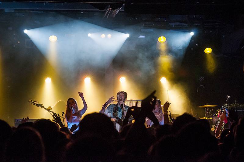  Crystal Fighters v Praze: Úžasná jízda v MeetFactory