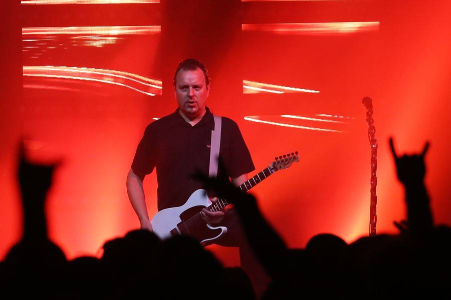 Škwor dál hledá IDentitu: V Hodoníně došlo na plameny i kouřové efekty