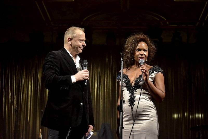 Premiéra The Parliament Of Souls na Žofíně: Pódium patřilo Celeste Buckingham, Ondřeji Rumlovi i Justinu Lavashovi