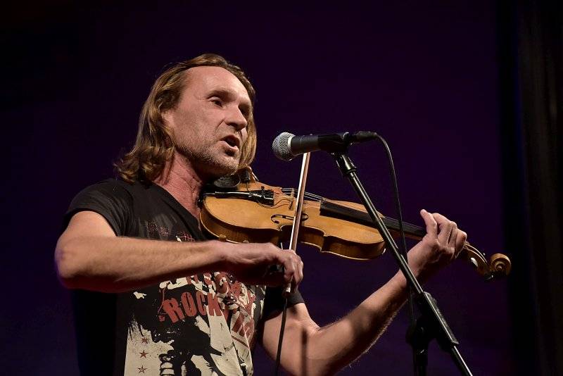 Premiéra The Parliament Of Souls na Žofíně: Pódium patřilo Celeste Buckingham, Ondřeji Rumlovi i Justinu Lavashovi