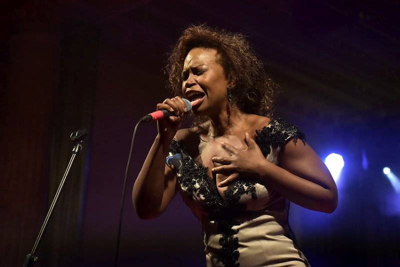 Premiéra The Parliament Of Souls na Žofíně: Pódium patřilo Celeste Buckingham, Ondřeji Rumlovi i Justinu Lavashovi