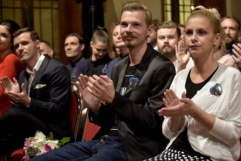 Premiéra The Parliament Of Souls na Žofíně: Pódium patřilo Celeste Buckingham, Ondřeji Rumlovi i Justinu Lavashovi