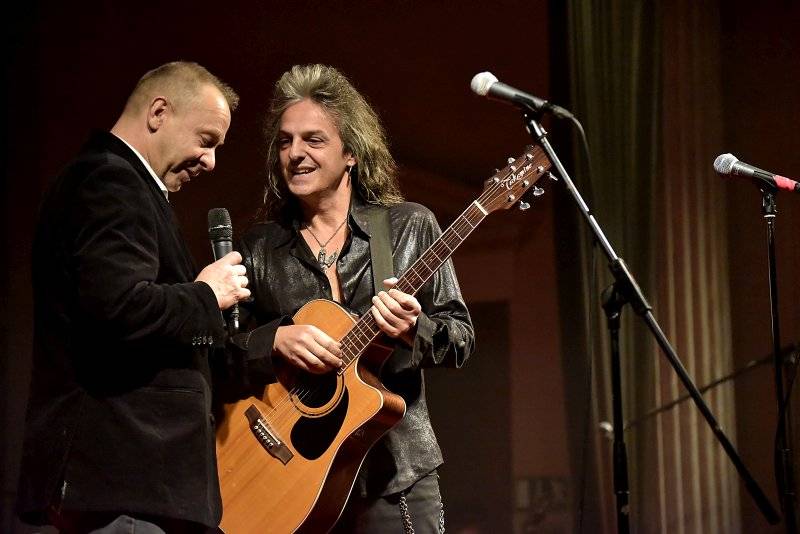 Premiéra The Parliament Of Souls na Žofíně: Pódium patřilo Celeste Buckingham, Ondřeji Rumlovi i Justinu Lavashovi