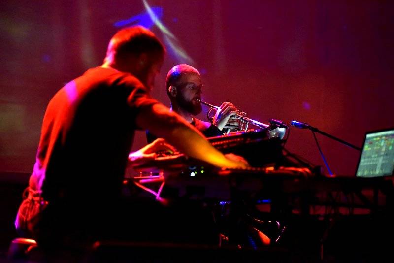 President Bongo z Gus Gus představil v Praze svůj nový projekt Serengeti