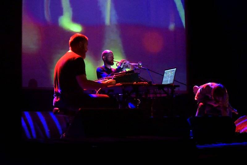 President Bongo z Gus Gus představil v Praze svůj nový projekt Serengeti