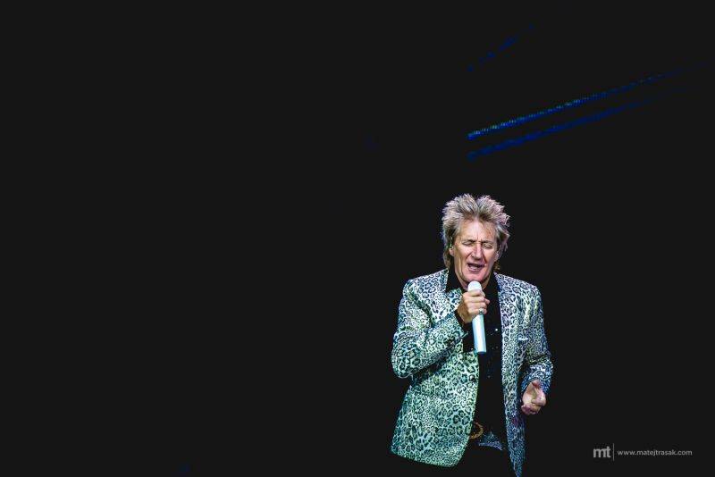 Rod Stewart poprvé v Česku: V pražské O2 areně přehrál všechny svoje zásadní hity