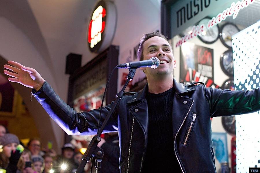 Slza fanouškům v Českých Budějovicích podepsala knihu