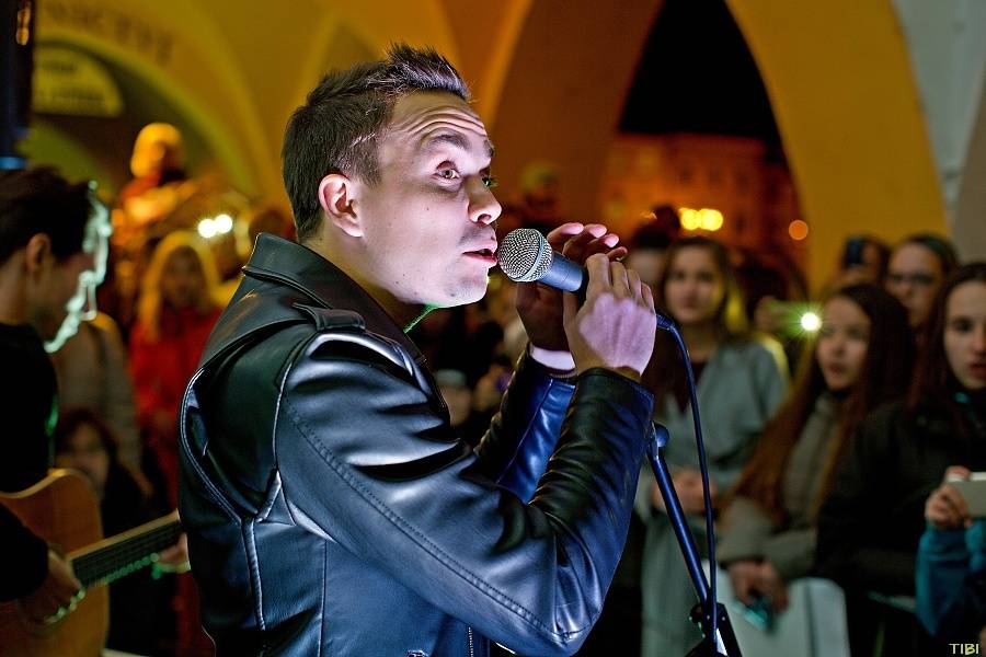 Slza fanouškům v Českých Budějovicích podepsala knihu