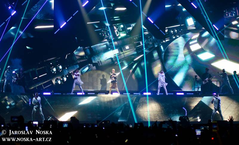 Justin Bieber v Praze: Vyprodanou O2 arenou zněly hity z alba Purpose