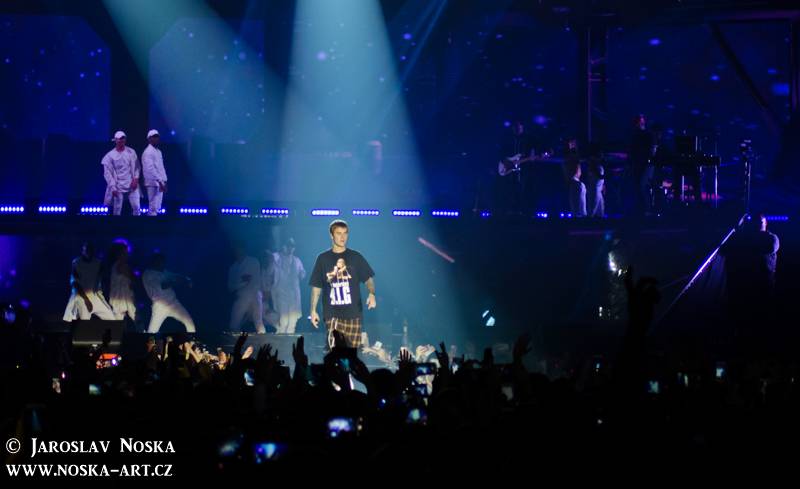 Justin Bieber v Praze: Vyprodanou O2 arenou zněly hity z alba Purpose