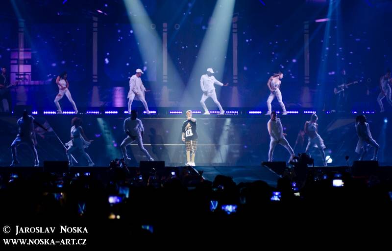 Justin Bieber v Praze: Vyprodanou O2 arenou zněly hity z alba Purpose