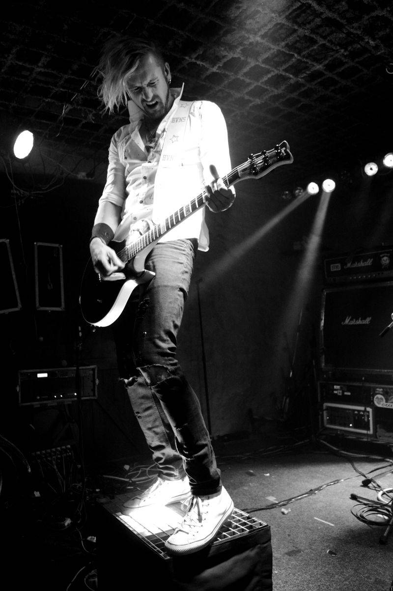 Imodium a OVOCE na společné šňůře: Jejich spojení je drsně hravé a uvěřitelné