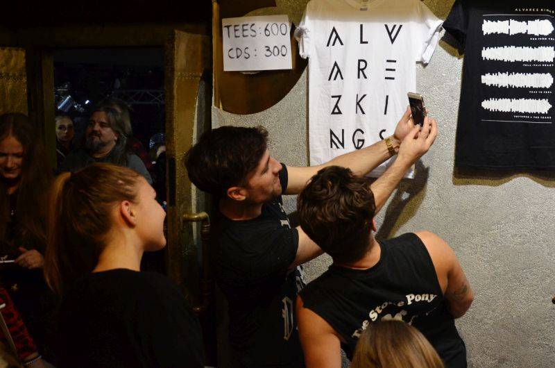 Melanie Martinez vystoupila v Praze nachlazená, fanoušci jí ale vydatně pomáhali