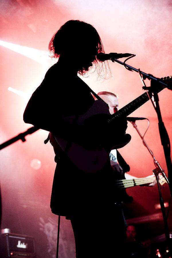 The Qemists v Brně splynuli s publikem: Nošení na rukou si všichni užili dosyta