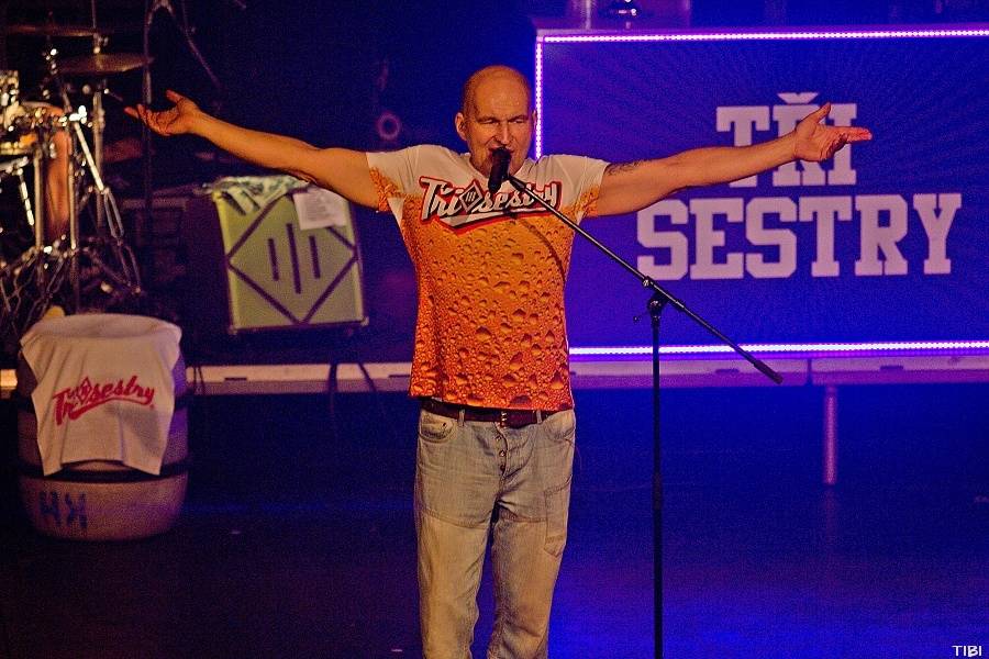 Tři sestry a Horkýže slíže v Českých Budějovicích zahájili Bratia a Sestry Tour