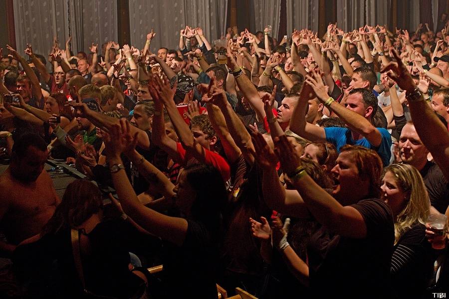 Tři sestry a Horkýže slíže v Českých Budějovicích zahájili Bratia a Sestry Tour