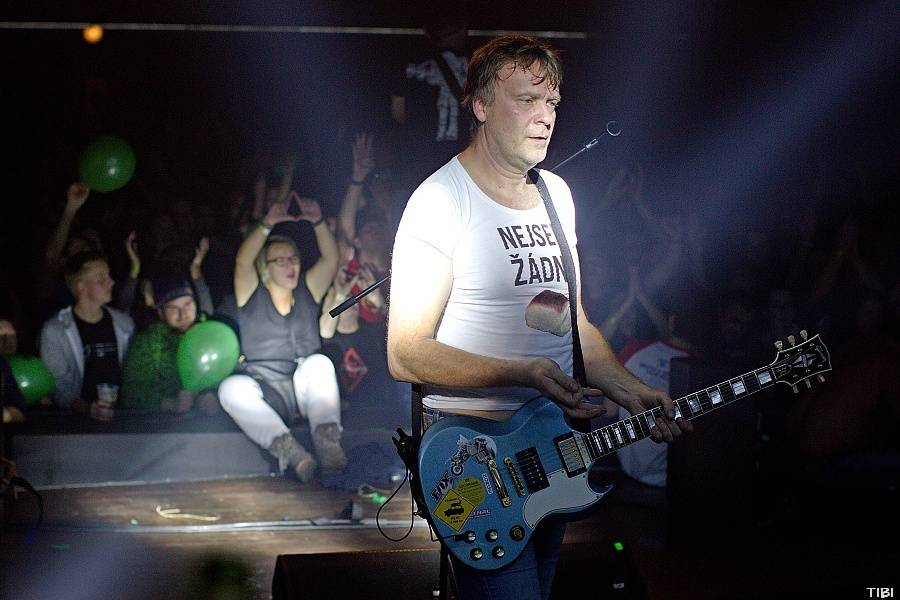 Tři sestry a Horkýže slíže v Českých Budějovicích zahájili Bratia a Sestry Tour