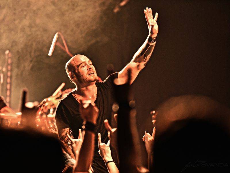 Amaranthe s hosty rozpoutali v Praze metalové peklo