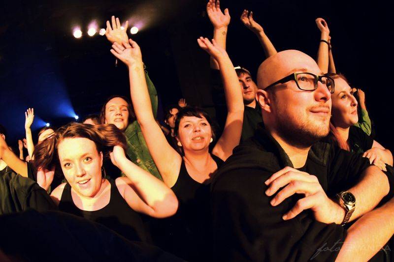 Amaranthe s hosty rozpoutali v Praze metalové peklo