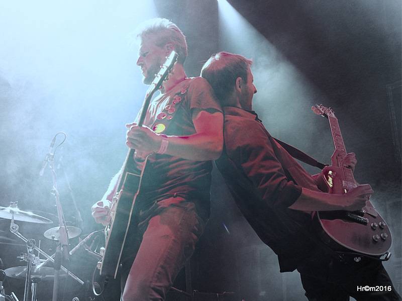 Wohnout si na oslavách dvacetiletí potykali s Evou Pilarovou