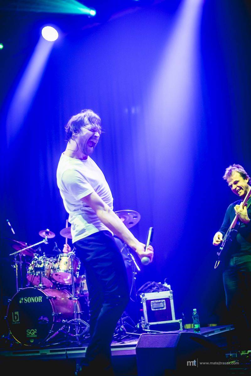 J.A.R. s funkovou jízdou ovládli Lucernu. Dorazil i Vladimír Mišík