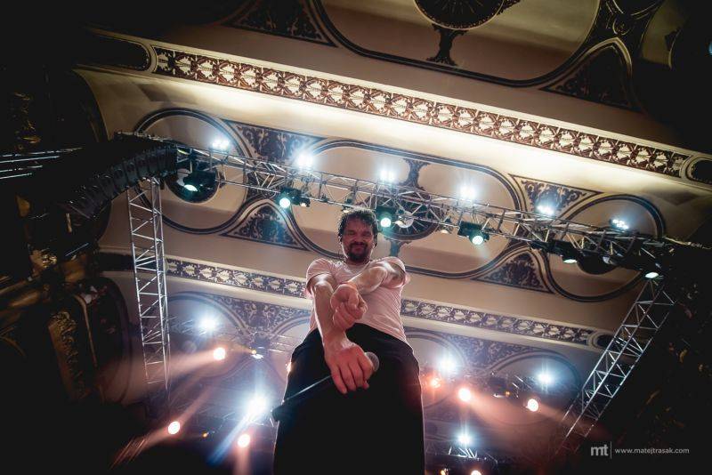 J.A.R. s funkovou jízdou ovládli Lucernu. Dorazil i Vladimír Mišík