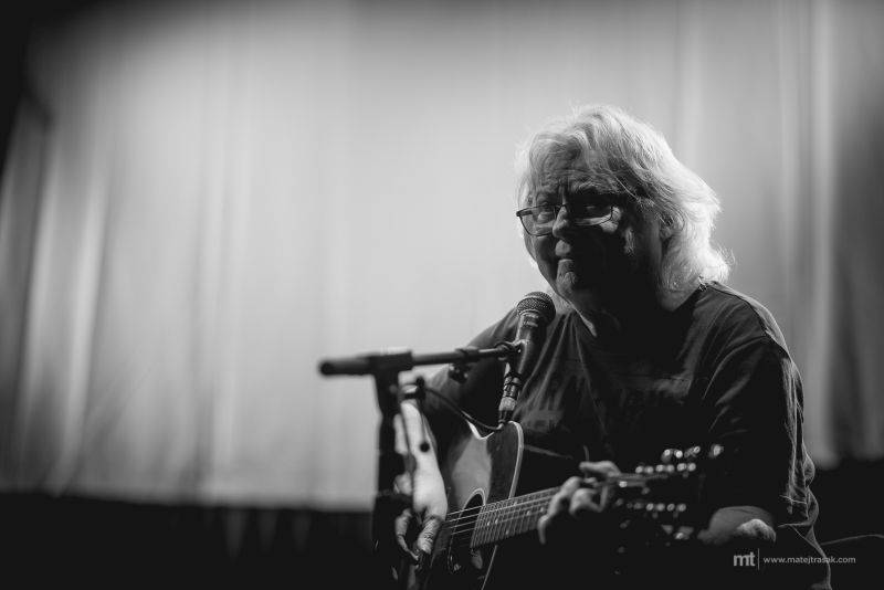 J.A.R. s funkovou jízdou ovládli Lucernu. Dorazil i Vladimír Mišík