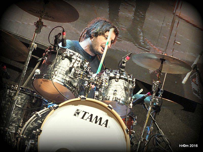 Václavákem zněly budíky: Výročí Sametové revoluce uctili Michal Pavlíček, Emma Smetana, Michal Hrůza a další