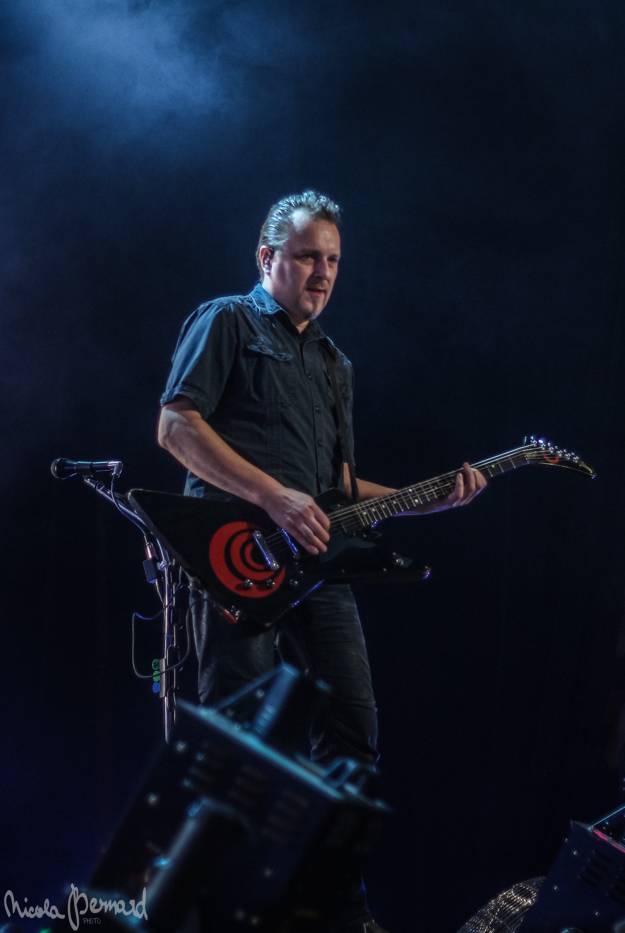 Škwor vyprodali Kongresák. V rámci dvouhodinové show předvedli bigbít na světové úrovni