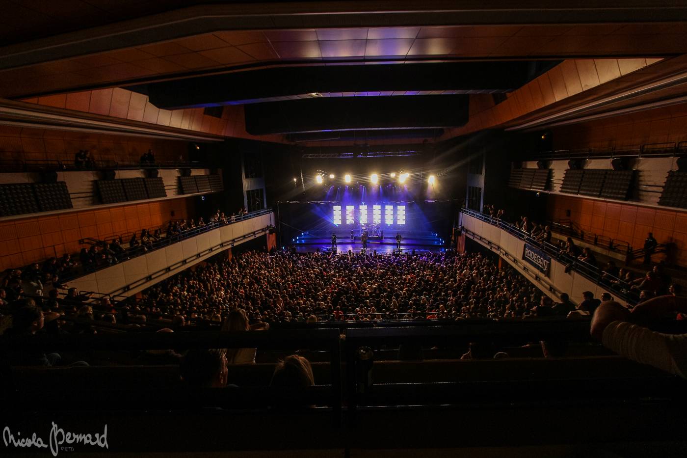 Škwor vyprodali Kongresák. V rámci dvouhodinové show předvedli bigbít na světové úrovni