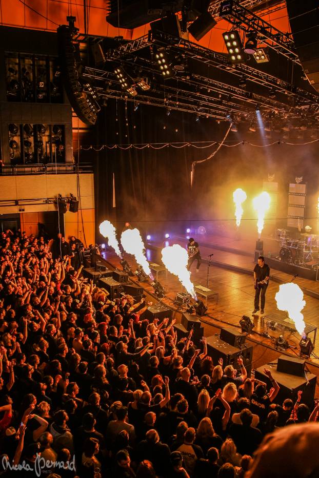 Škwor vyprodali Kongresák. V rámci dvouhodinové show předvedli bigbít na světové úrovni