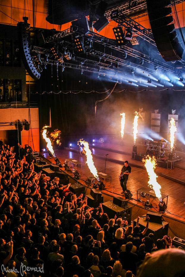 Škwor vyprodali Kongresák. V rámci dvouhodinové show předvedli bigbít na světové úrovni