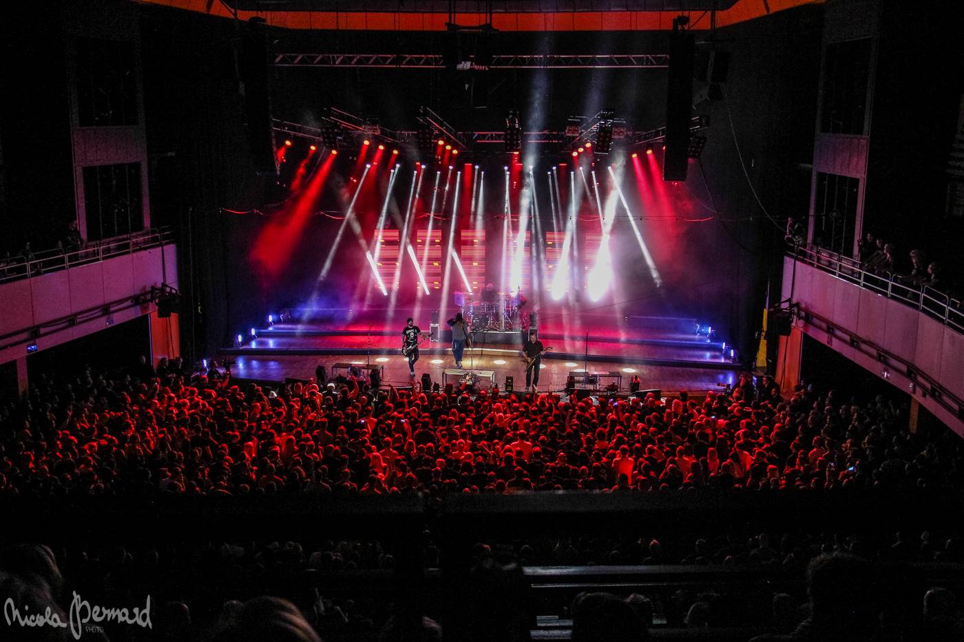 Škwor vyprodali Kongresák. V rámci dvouhodinové show předvedli bigbít na světové úrovni