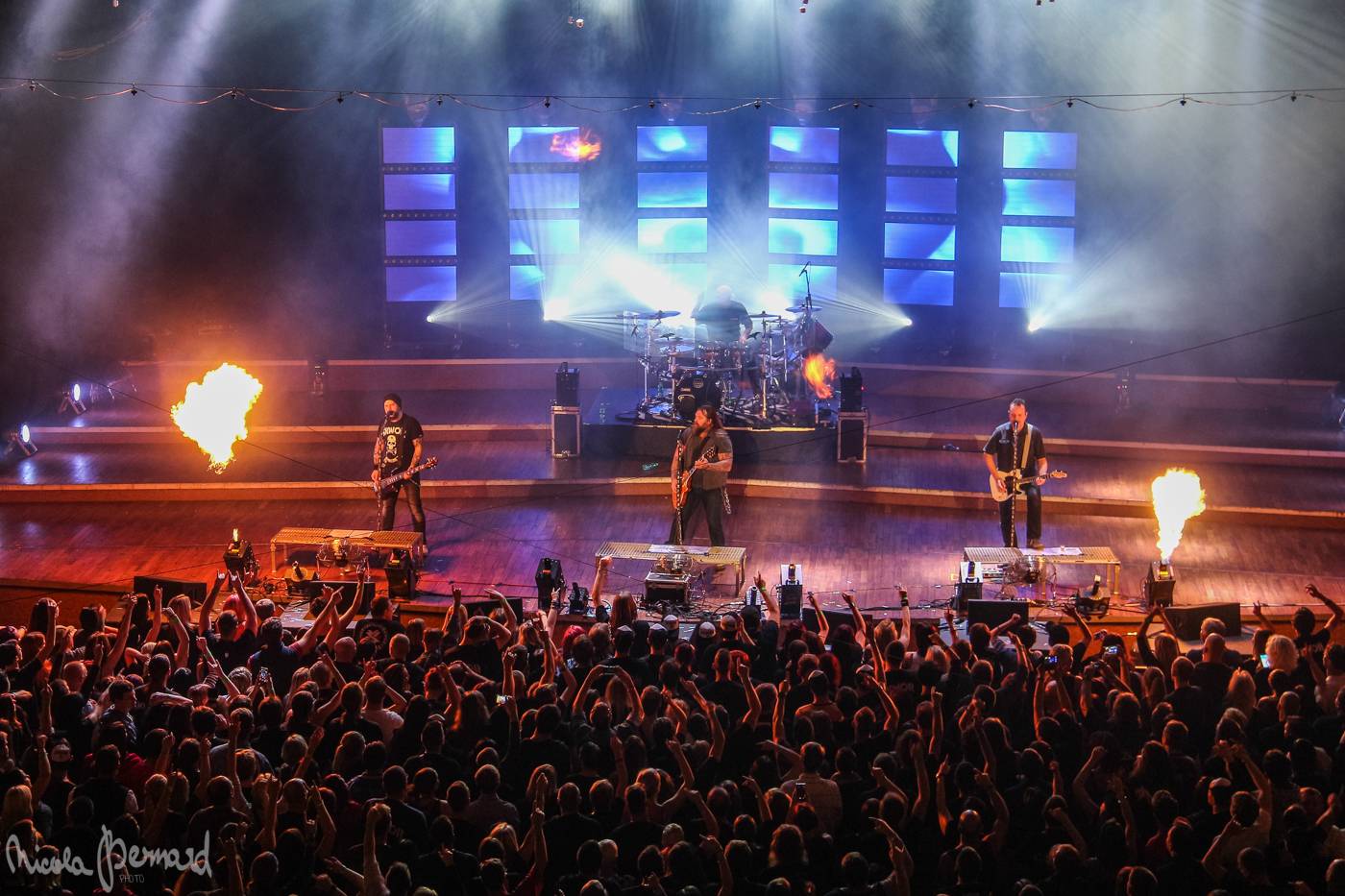 Škwor vyprodali Kongresák. V rámci dvouhodinové show předvedli bigbít na světové úrovni