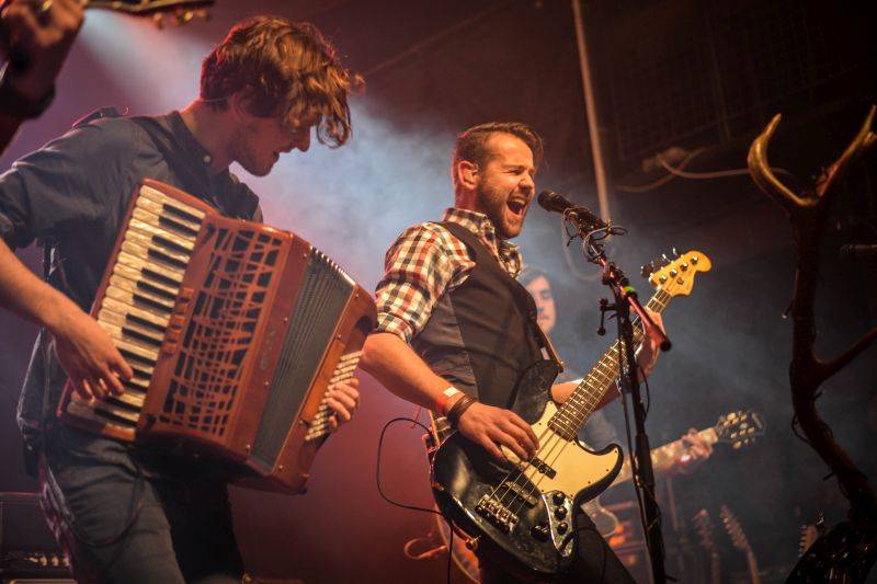 Jelen v Táboře oslavoval s fanoušky Vlčí srdce