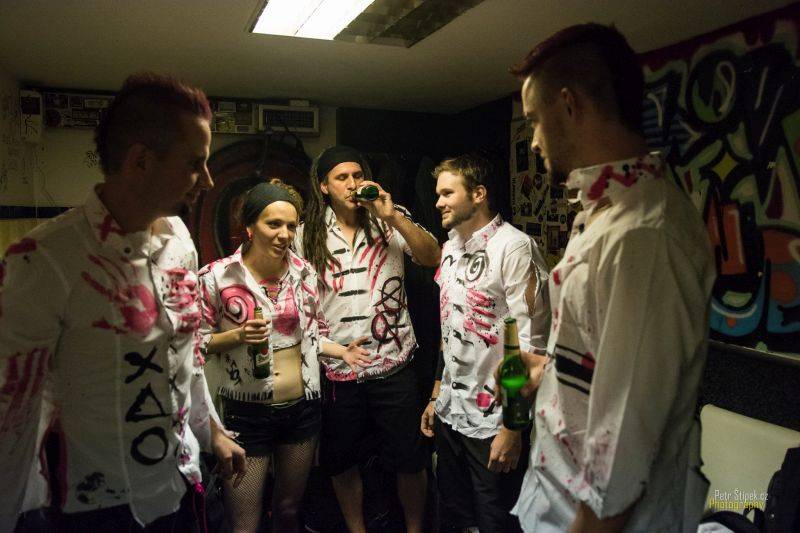 Five O' Clock Tea pokřtili novou desku a věří, že To dobrý je v nás