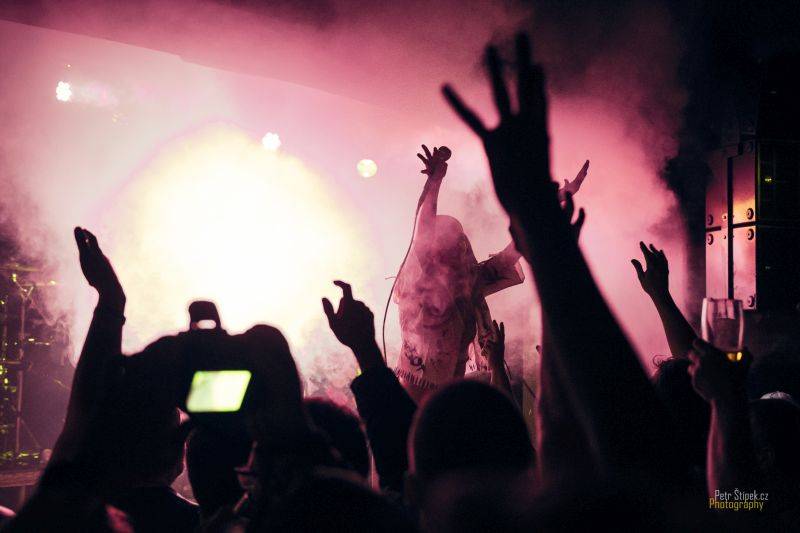 Five O' Clock Tea pokřtili novou desku a věří, že To dobrý je v nás