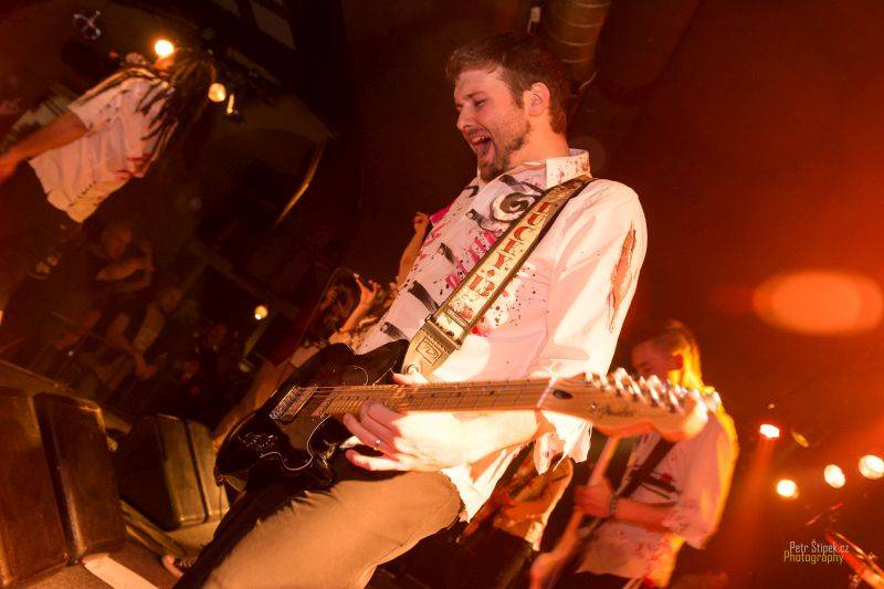 Five O' Clock Tea pokřtili novou desku a věří, že To dobrý je v nás