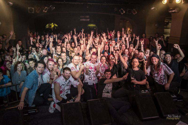 Five O' Clock Tea pokřtili novou desku a věří, že To dobrý je v nás