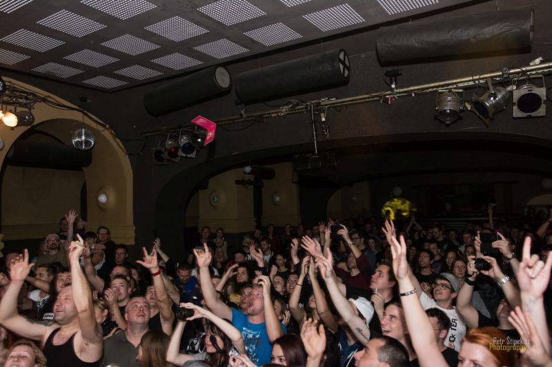 Five O' Clock Tea pokřtili novou desku a věří, že To dobrý je v nás