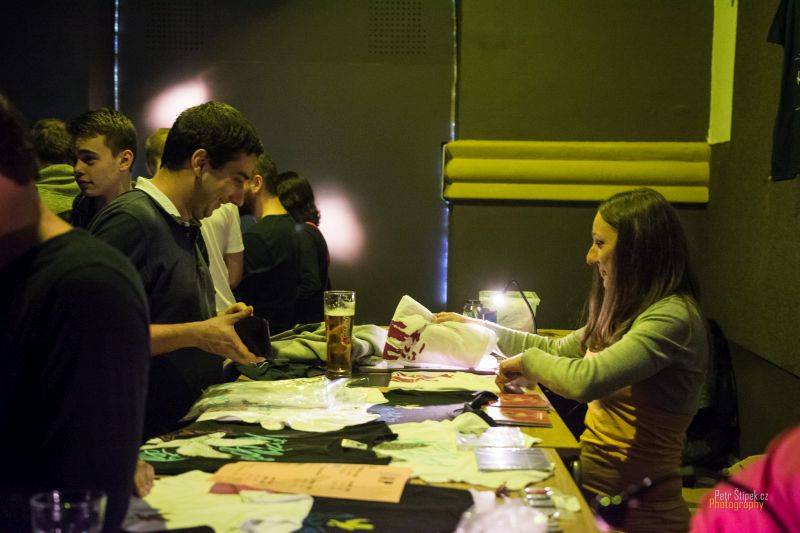 Five O' Clock Tea pokřtili novou desku a věří, že To dobrý je v nás