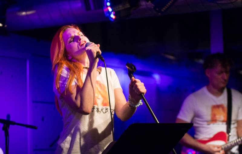 Iva Pazderková pokřtila druhé album v Jazz Docku, zpívá na něm i Tomáš Klus