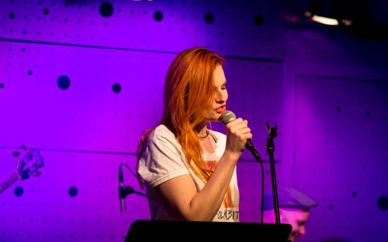 Iva Pazderková pokřtila druhé album v Jazz Docku, zpívá na něm i Tomáš Klus