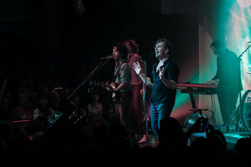 MIG 21 v Praze podruhé: Jiří Macháček a spol. znovu roztančili klub